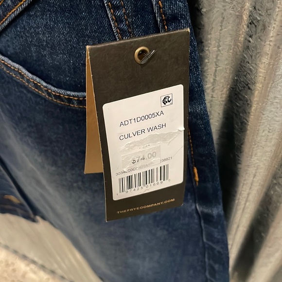 NWT Frye Button Front Jean Skirt. Size 16W - Picture 3 of 8